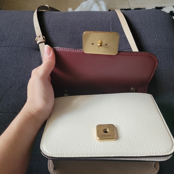 Sold - Picture 5 of 8